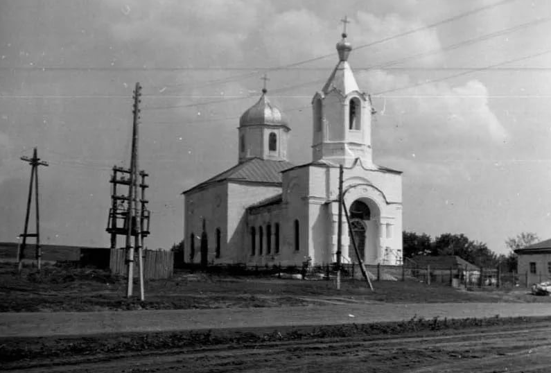 Село алексеевское белгородская. Храм в Гарбузово Белгородской области. Село Гарбузово Алексеевский район Белгородская. Гарбузово Алексеевского района. Село Гарбузово Церковь.