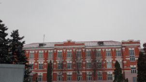 Здание, где размещалась 51-я артиллерийская бригада, солдаты которой 1905 году поддерживали бастующих железнодорожников и польский запасной полк, принимавший участие в 1917 году в борьбе за советскую власть в городе Белгороде