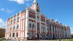 Дом, где в 1917 году проходило  совещание представителей трудящихся Корочанского уезда, на котором был избран ревком и уездный Совет
